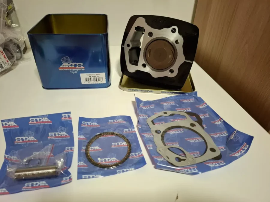 Kit De Cilindro Original Akt Cr5 200 Ttr 200 Ttx 200 - Imagen 2