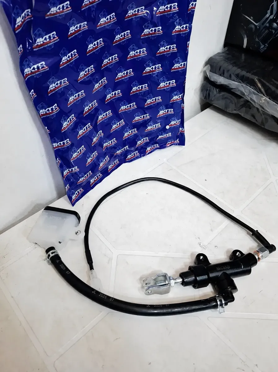 D_NQ_NP_2X_866744-MCO117920274861_092026-F Bomba De Freno Trasero Original Akt Ttr 200 Tt Ds 200 - Imagen 1