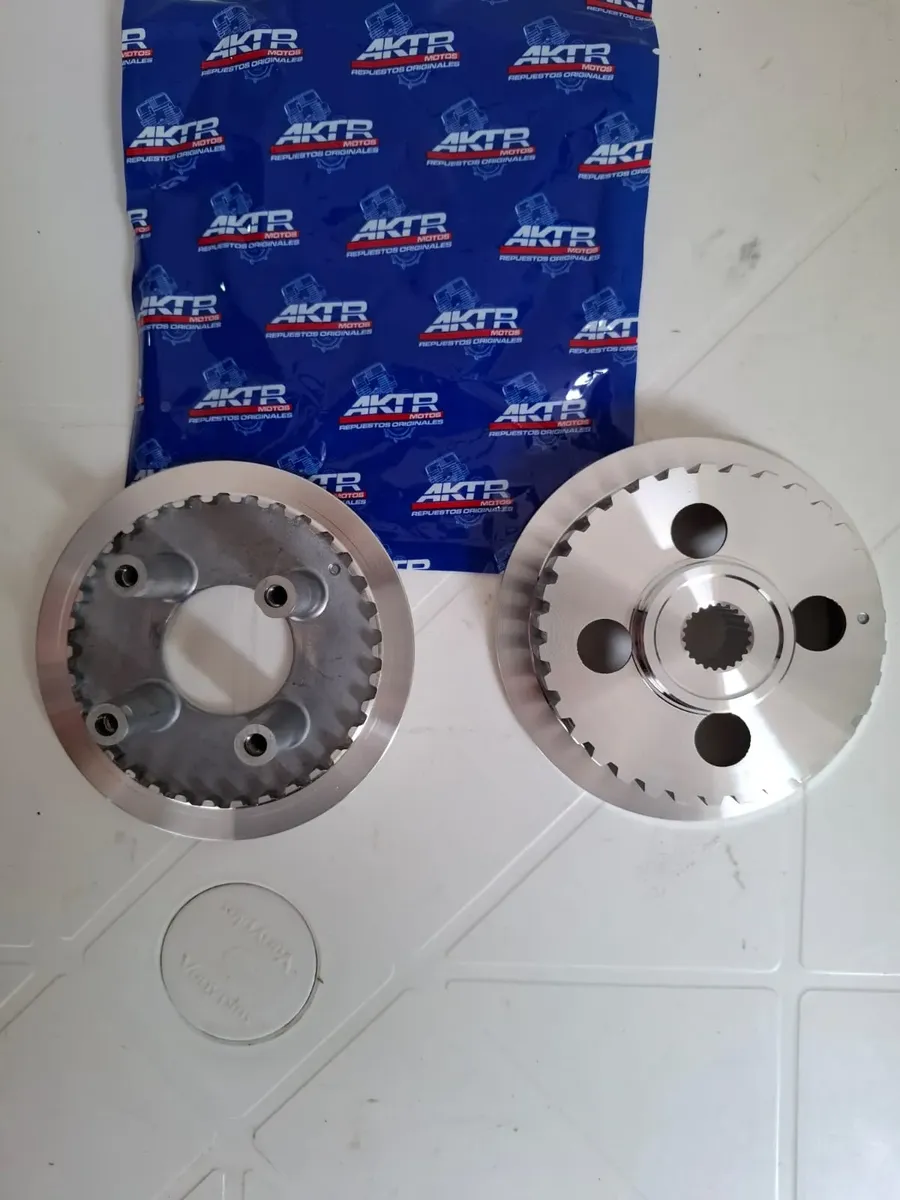 D_NQ_NP_2X_981645-MCO106777018458_022026-F Prensa Porta Discos De Clutch Porta Resortes Akt Rtx 150 - Imagen 1